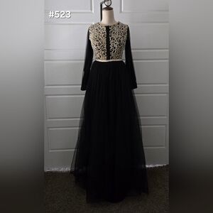 Black Long Sleeve Tulle Formal Dress